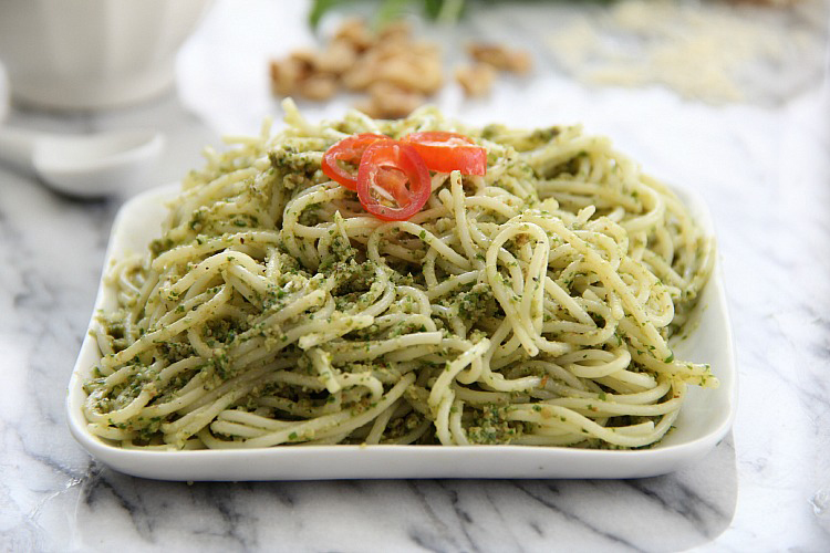 Arugula Walnut Pesto 3