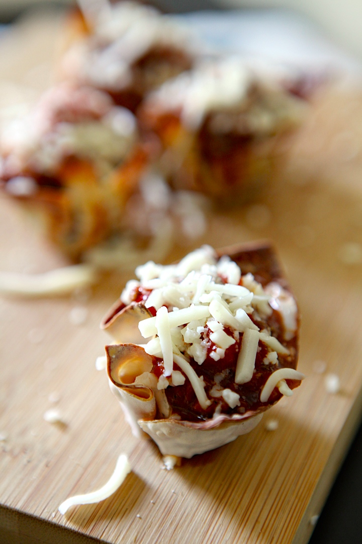 Lasagna Bites in Wonton Shells // Erin Skinner from The Speckled Palate for My Cooking Spot