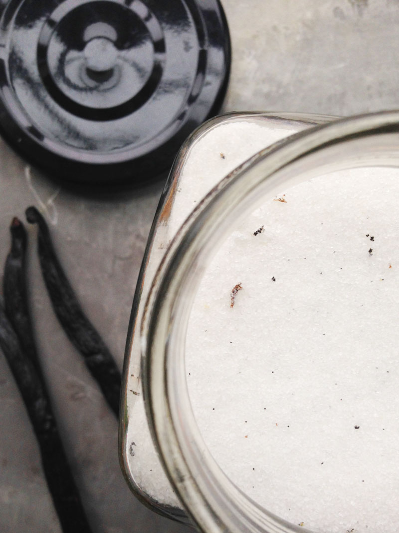 Homemade Vanilla Sugar // My Cooking Spot