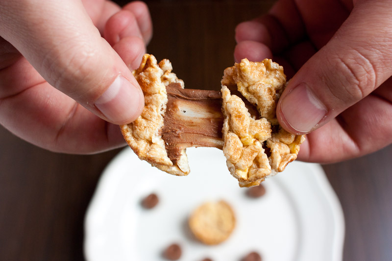 5 Minute Rolo Stuffed Rice Cakes - salty sweet and oh so addicting! You need to make these now!