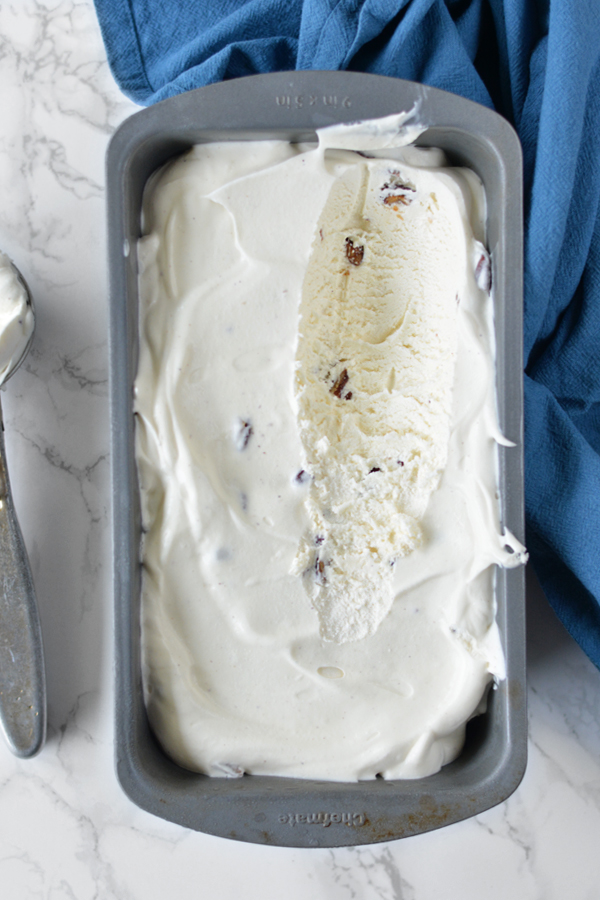 no-churn-butter-pecan-ice-cream-02