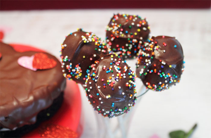 Chocolate Lovers Cake Pops 1